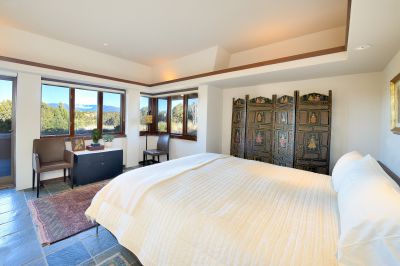 Guest suite, also facing the East mountain range.
