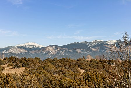 Sangre de Cristo Mountain Views from Indoor Spaces and Viewing Deck