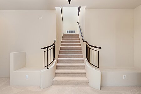 Stair case from entry landing