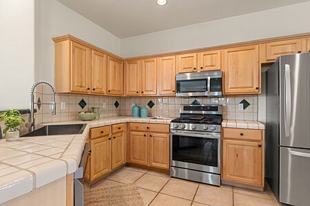 Spacious Kitchen with new (2021) LG Stainless Steel Appliances