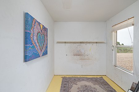 Studio/ potential third bedroom