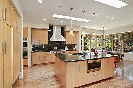 Bright and Airy Chef's Kitchen with High-end Appliances