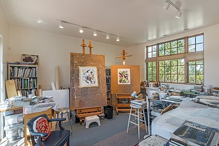 Light-filled Studio or Office in the Owners' Suite