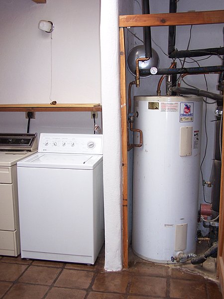 Washer/Dryer and utilities