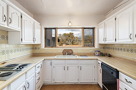 Kitchen with views 