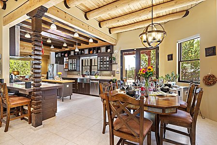 Gorgeous Kitchen and dining room