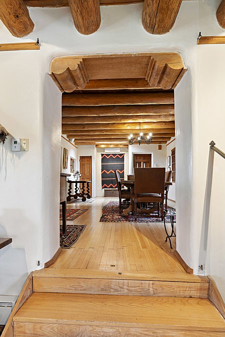 Elegant, Vigas, Corbels and wood floor details of home