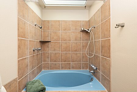 Soaking tub with upgraded tile surround