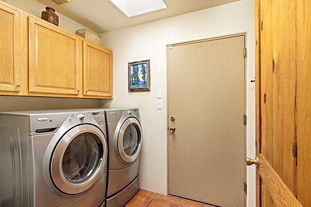 Laundry/Utility room with garage access