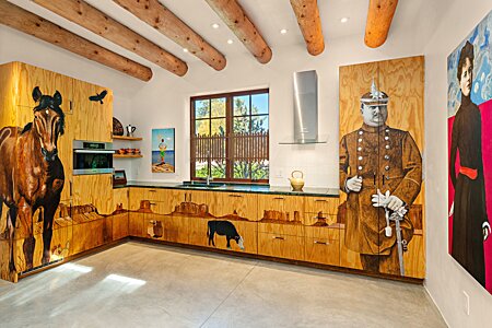 There's only one Skalleberg handpainted kitchen in town!  The guesthouse/studio kitchen