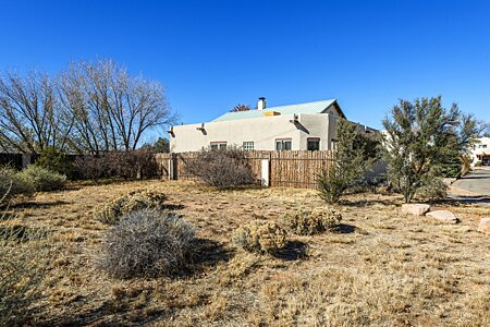 No neighbor next door, just a wild field and plenty of sunshine - and privacy! 