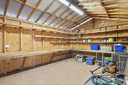Detached Garage/Workshop