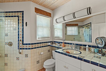 Full Bathroom In Casita
