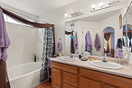 Downstairs bathroom for primary bedroom