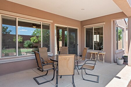 Dining/entertaining cover backyard porch 