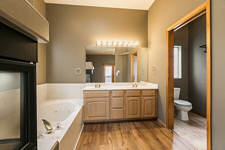 Dual Sinks in Primary Bathroom