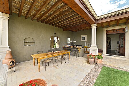 Exterior Dining Area & Kitchen