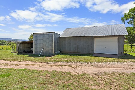 Barns