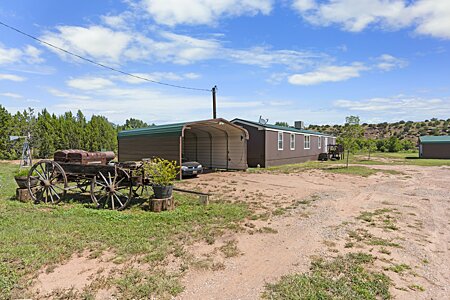 Santa Fe Trail wagon + manufactured home