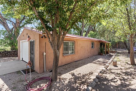 Garage/Shop - Casita