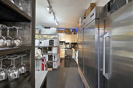 Service Kitchen