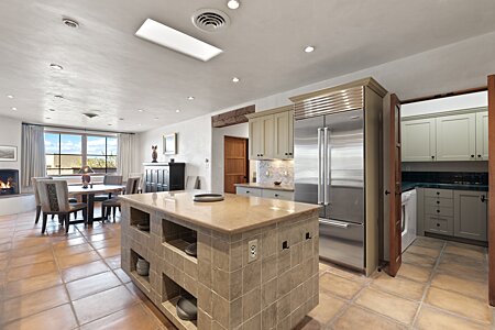 Chef's Kitchen to Dining Area